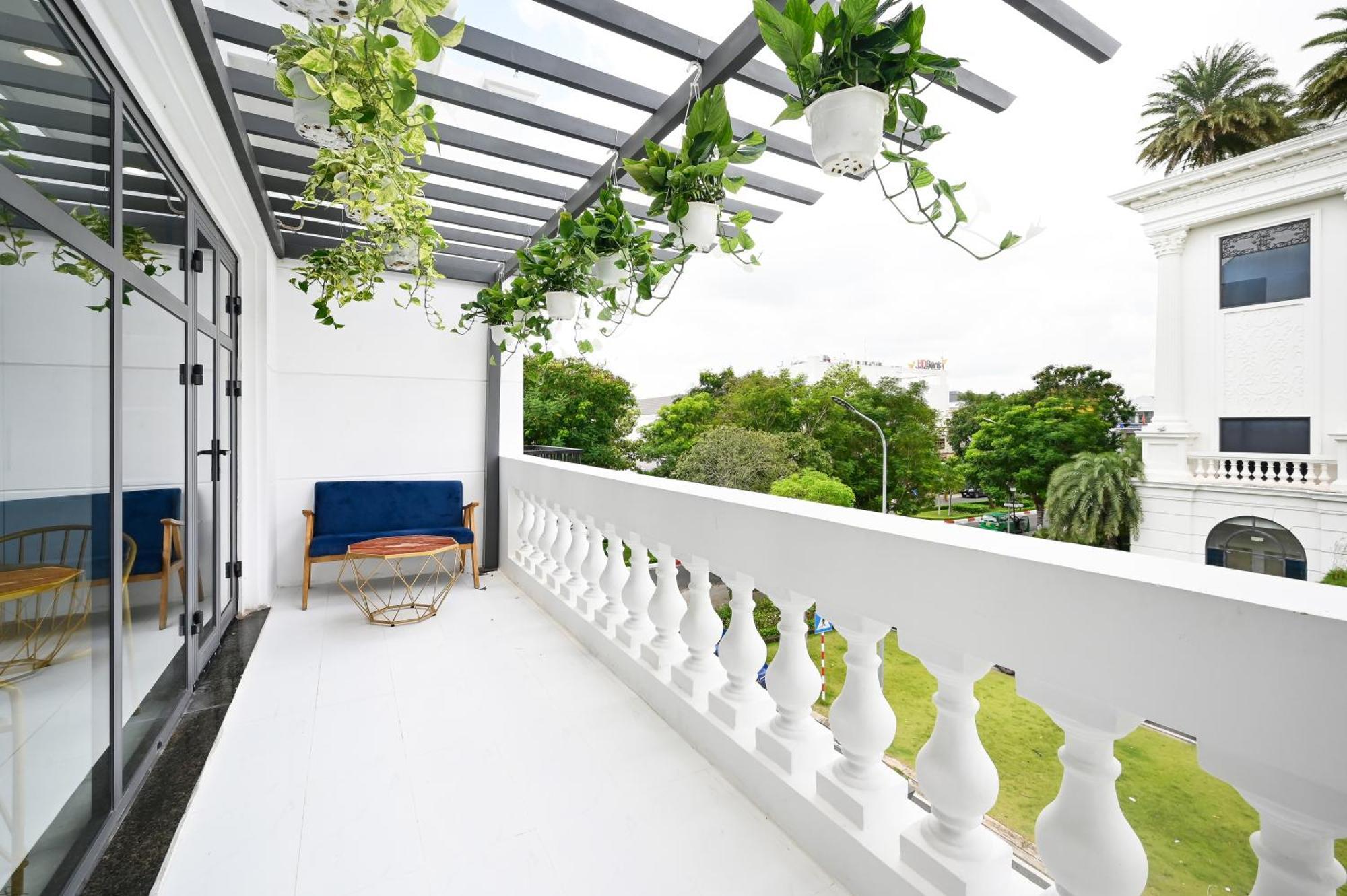 Arina Luxury Hotel - Vincom Tay Ninh Экстерьер фото
